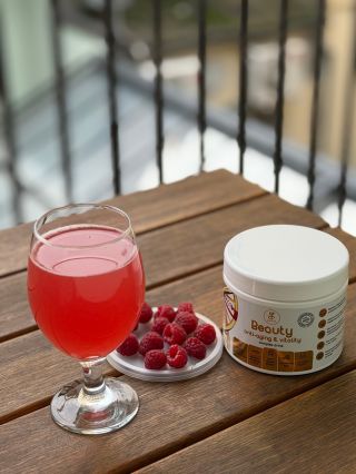 Beauty Anti-Aging Vitality je kolagen, který jde dál než jen ke krásné pleti. Spojuje sílu kolagenu, kyseliny hyaluronové...